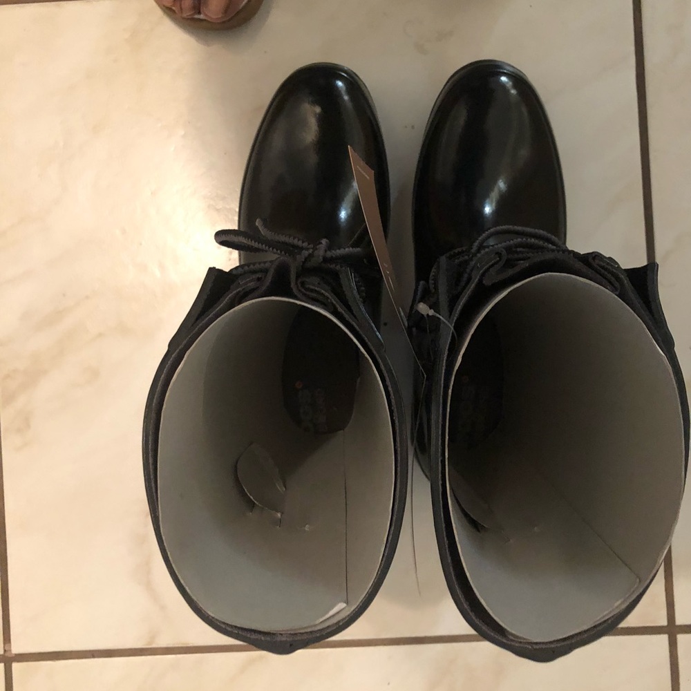 Bogs Rain Boot - Picture 4 of 8